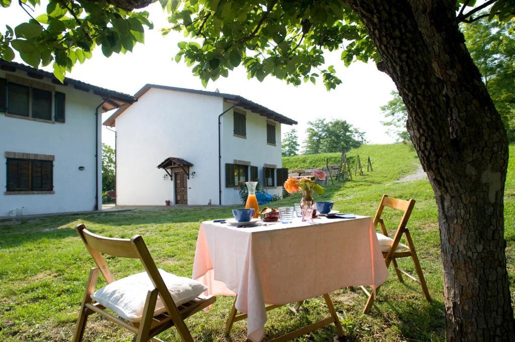 Cascina Il Ginepro Sinio Exterior foto