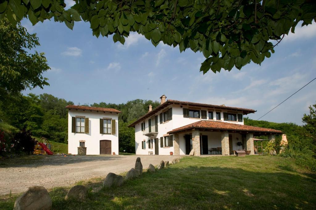Cascina Il Ginepro Sinio Exterior foto